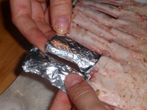 Wrapping Foil on Bones to Protect